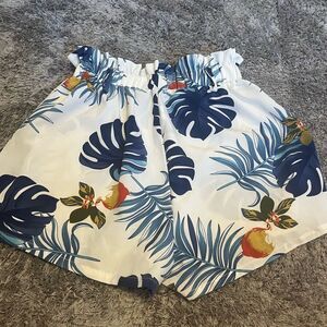 Zaful women’s shorts size 6